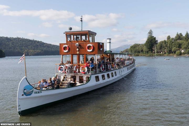 Cruising on the Lakes