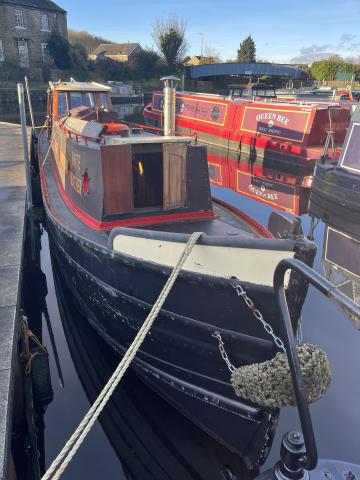 White Heather stbd bow view