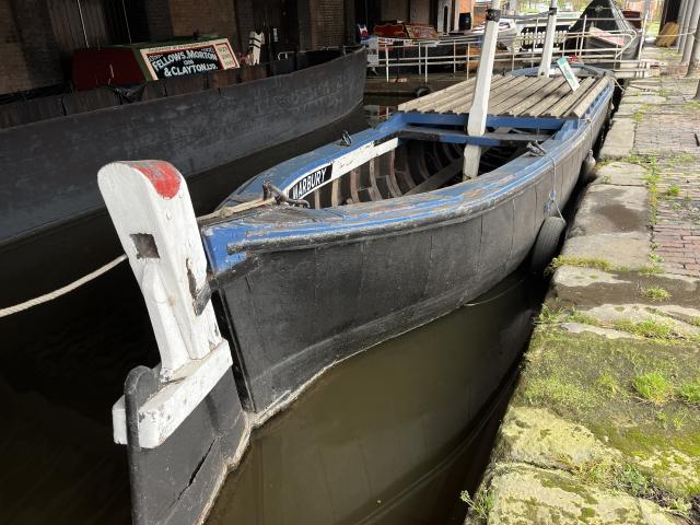 bow facing
