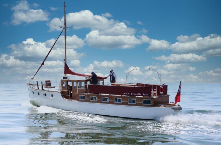 Prunella sailing