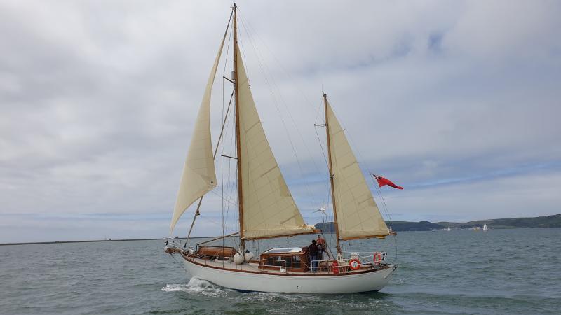 Springtide at sea
