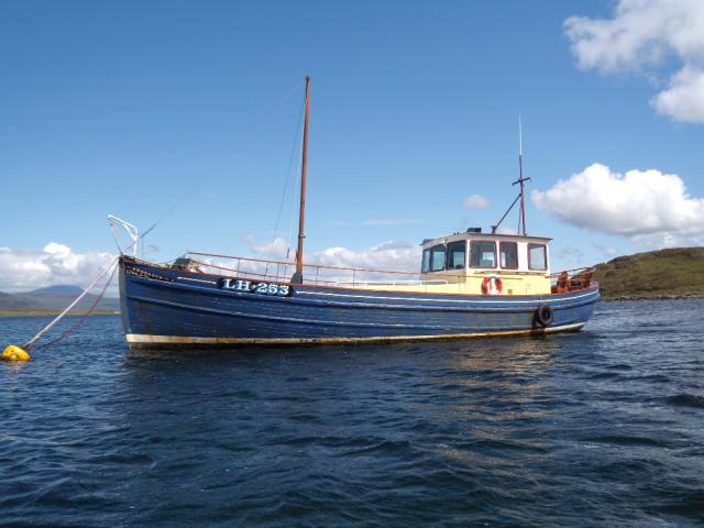 Port side view, underway