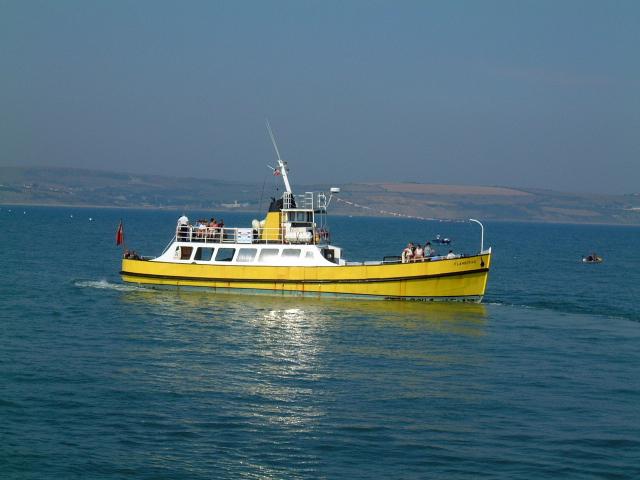 Starboard view, underway