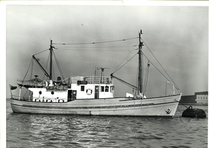 St Just - starboard view, as Laila Rookh II, on the Thames