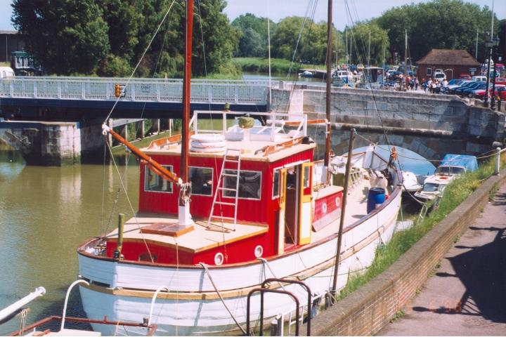 BRIDGEWATER CASTLE - port side.