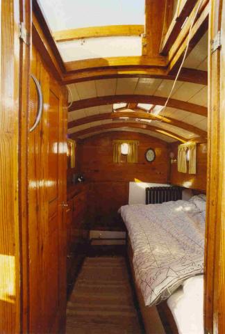 Lady Francesca - interior cabin