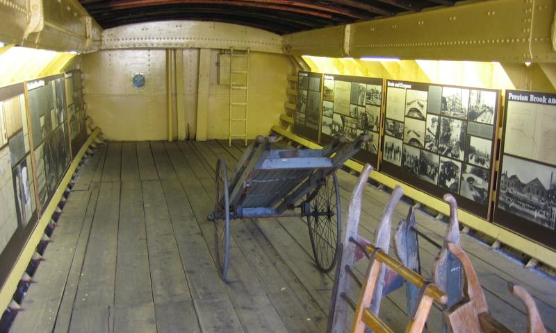 The exhibition in Bigmere's hold