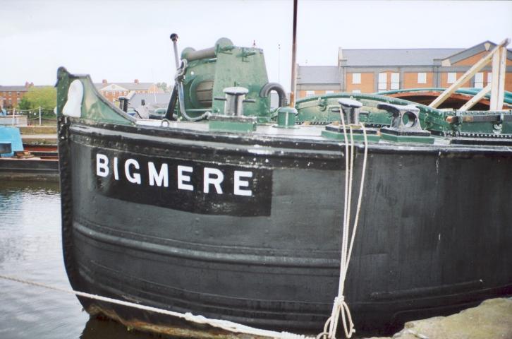 Bigmere at the quay at Ellesmere Port. The hold is open to the public and contains exhibition space. Ref: 95/12/1/20