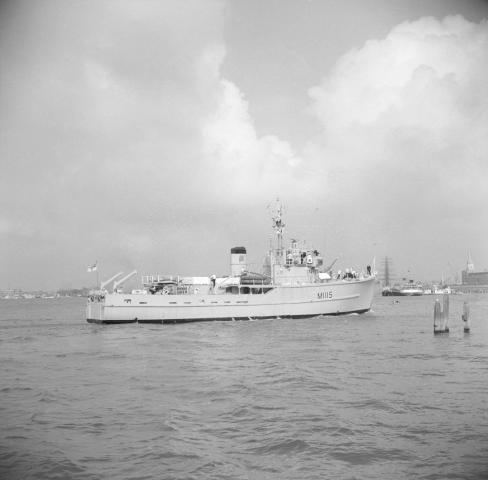 HMS Bronington under way in Portsmouth harbour