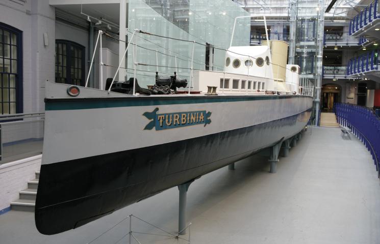 Turbinia - port bow