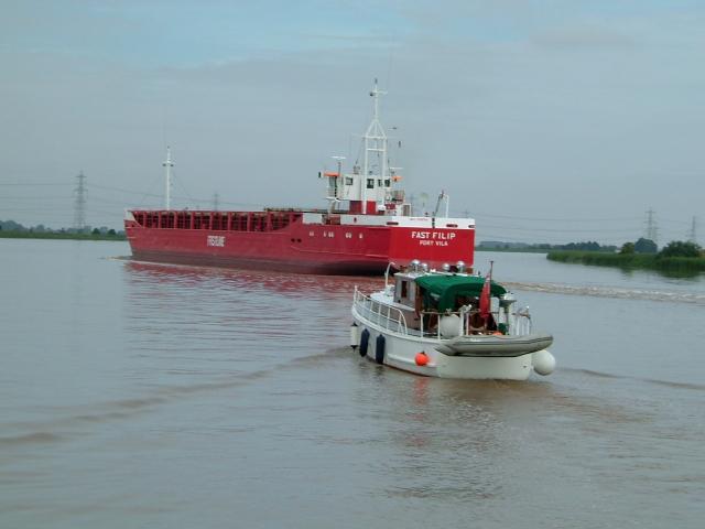 Gularis under way - stern view