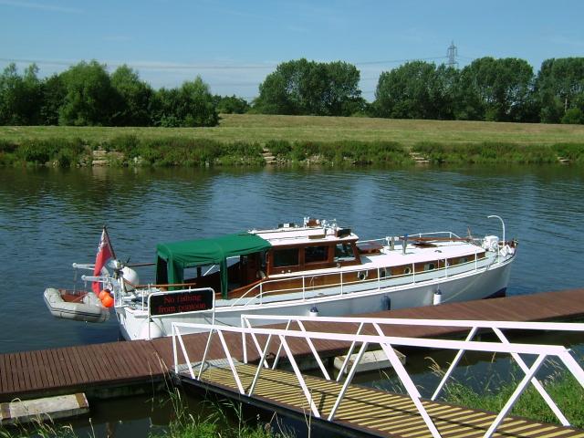 Gularis - starboard side