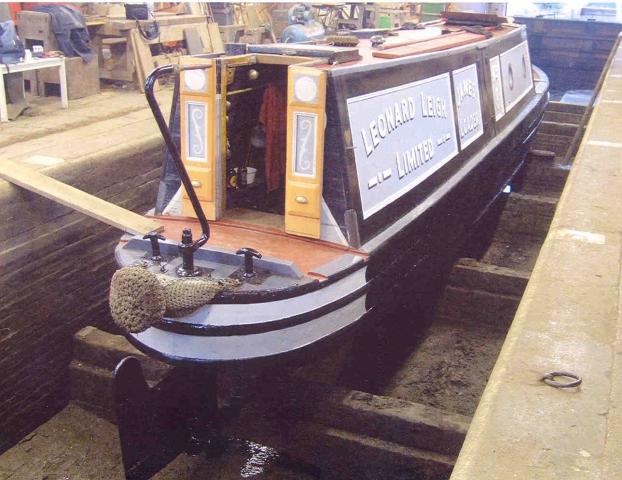 James Loader on dock at Braunston bottom lock July 2009