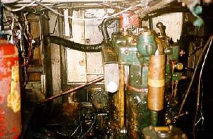 CHRISTINA 2 - engine room.