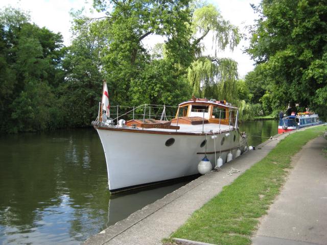 bow view port side