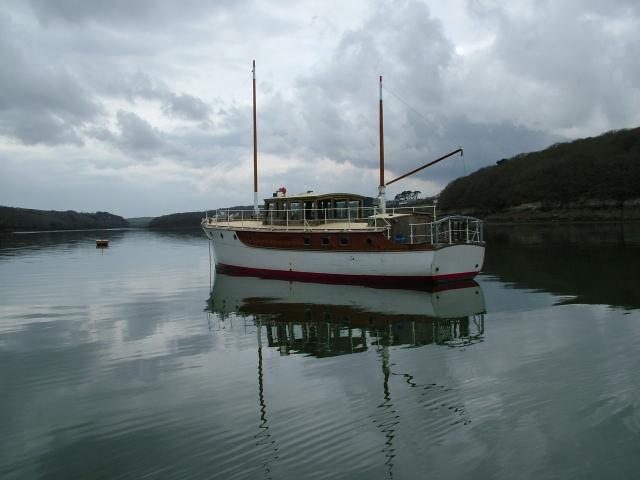 Zaire in the Helford River - port quarter