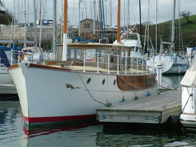 Zaire - port bow view