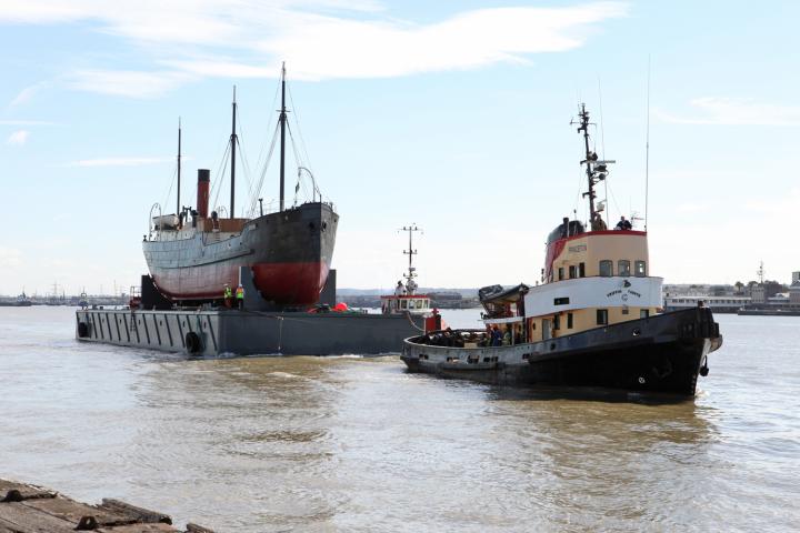 ROBIN approaching Tilbury Docks