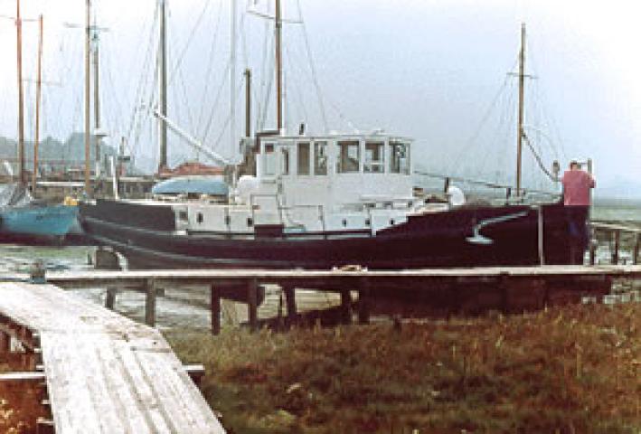 BLACK BEAUTY - bow from starbaord quarter looking aft.