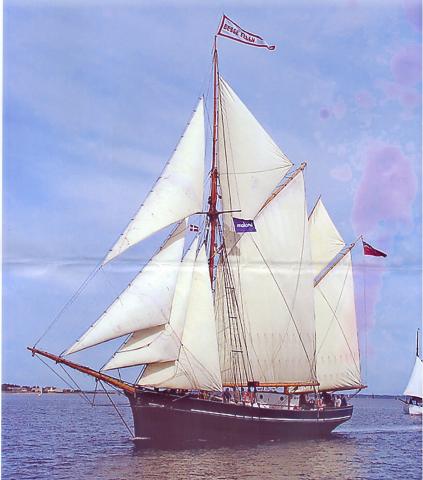 Bessie Ellen under sail