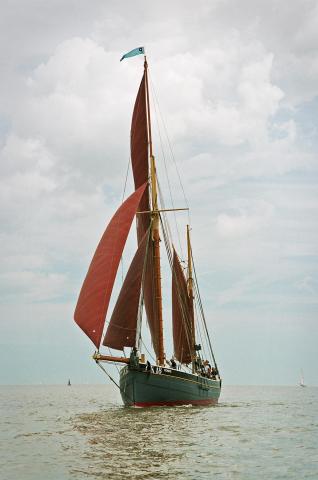 Pioneer undersail