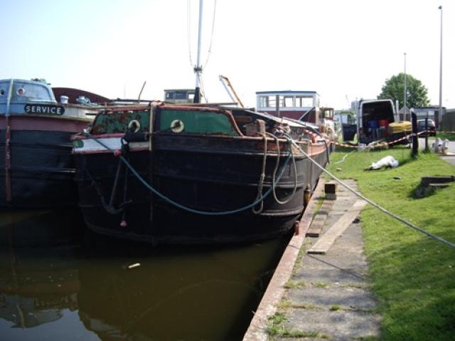 MISTERTON alongside, bow view