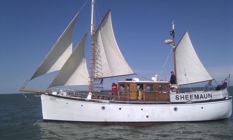 Sheemaun - under sail