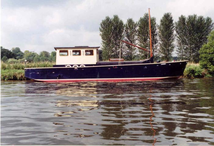 Lindsey 2111 - starboard side