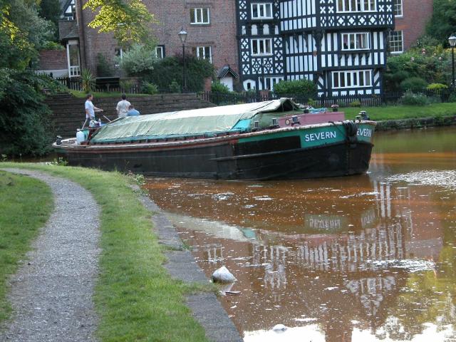 Severn under way - starboard bow