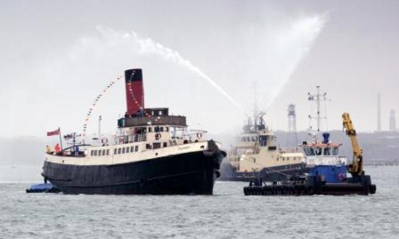 Calshot - underway, moving to her new berth, Trafalgar Dock in Southampton