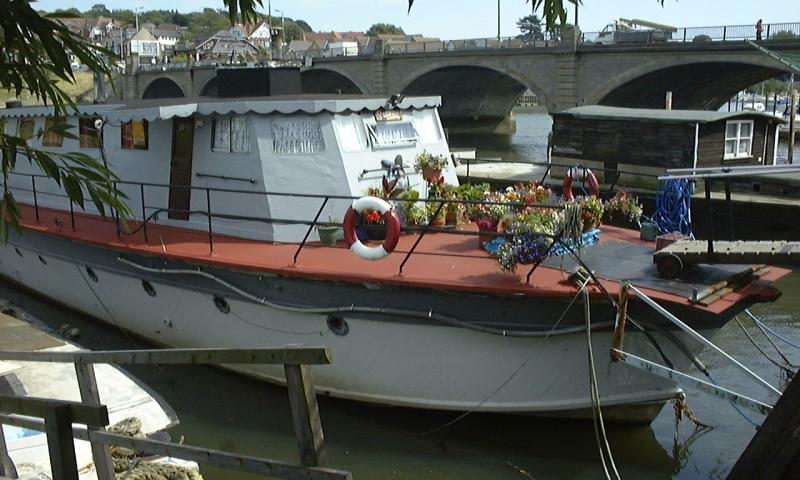 Sungo - starboard Bow