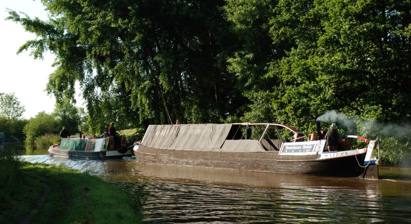 Saturn catches the early morning light on the Shropshire Union Canal near Hurleston - Photo Comp 2011 entry