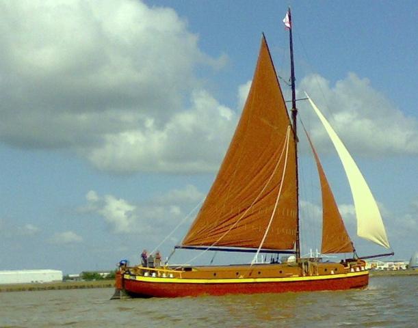 Phyllis under sail - starboard side