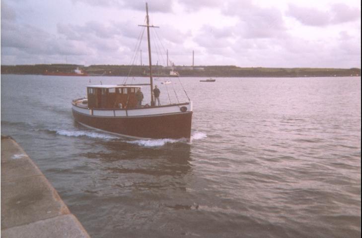 MFV 74 under way - starboard bow