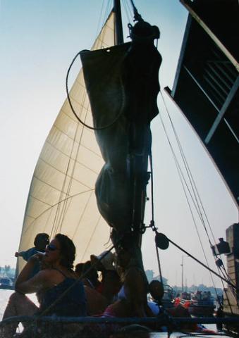 Cirrus under weigh: deck view