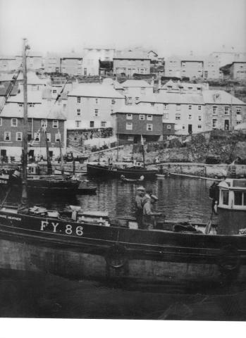 WHITE HEATHER as fishing vessel FY86