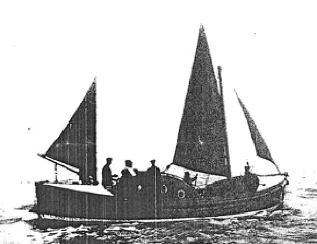 ANNE ALLEN - starboard side view