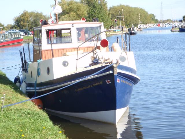 bow view starboard side