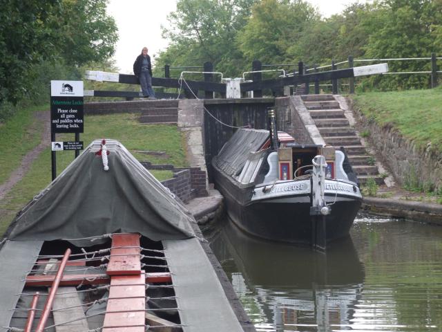 Photo Comp 2012 entry: Betelgeuse - waiting for the lock keeper