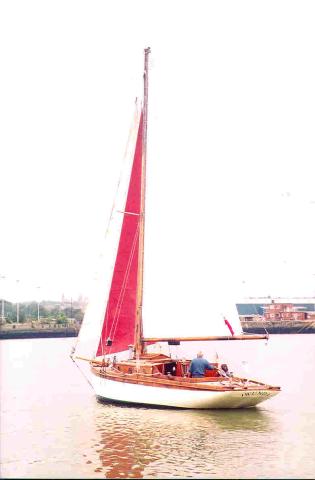 Iwunda - underway, port view