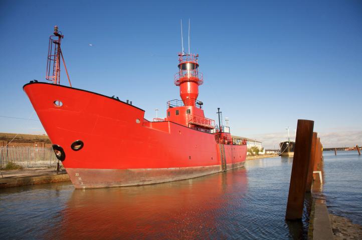 LV21 - at Gillingham pier