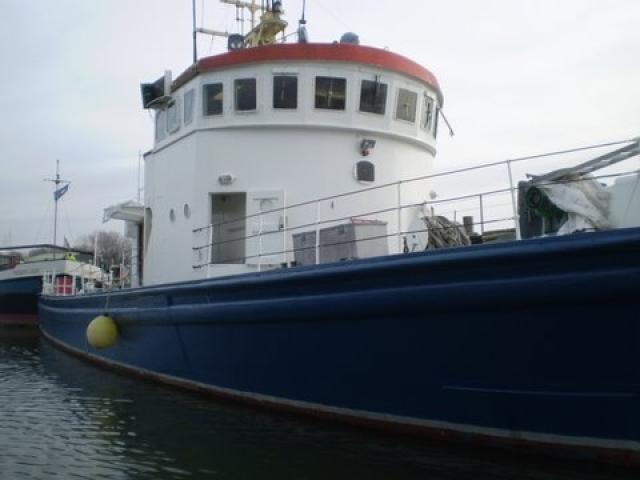 starboard side view