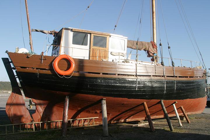 starboard side view