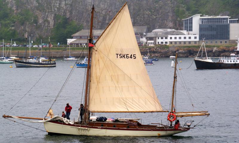 Moosk - under sail