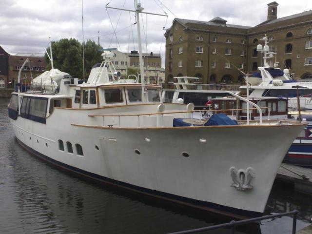 starboard bow view