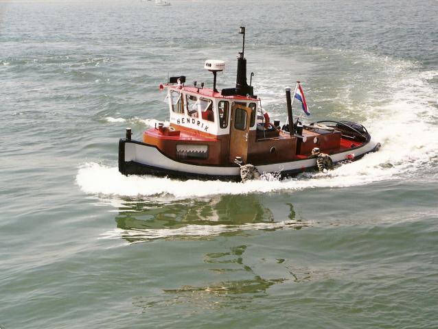 Sir Hendrik underway