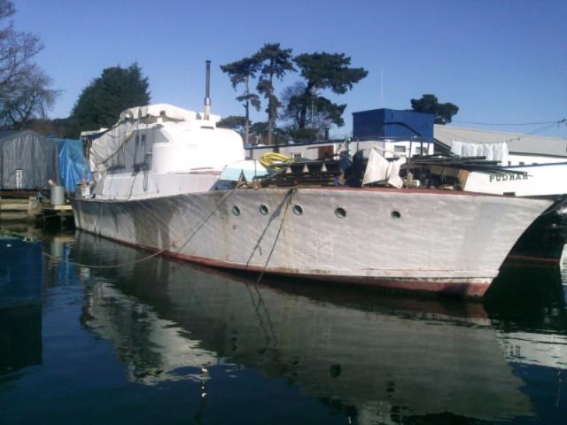 starboard bow view