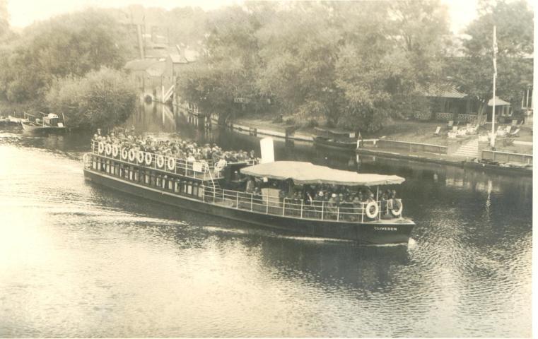 Cliveden under way with a load of passengers