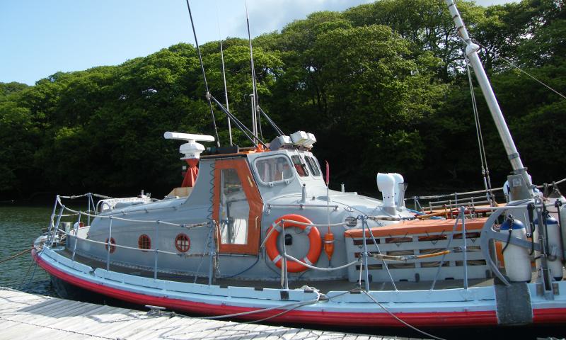 moored starboard side 