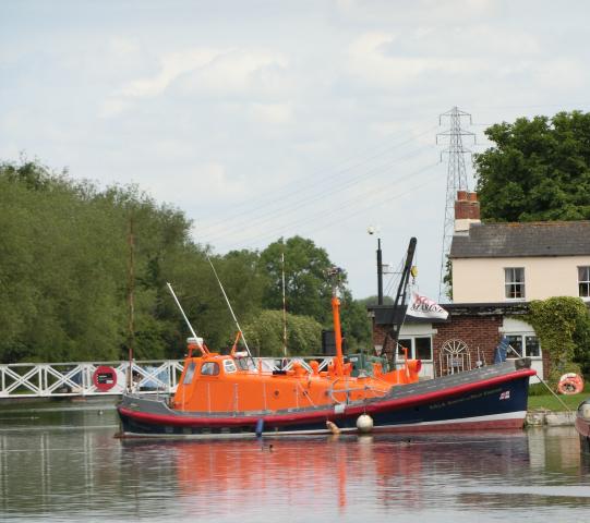 D&P Constant outside shipyard on Gloucester & Sharpness Canal